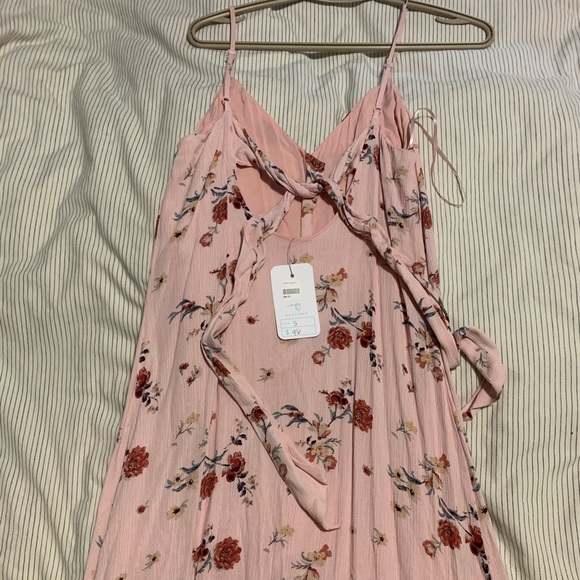 Pink floral maxi - Picture 2 of 3